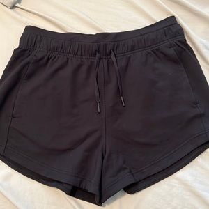 Lululemon soft nulu shorts